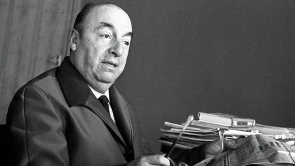 Pablo Neruda, poeta chileno, nacido un 12 de julio de 1904.