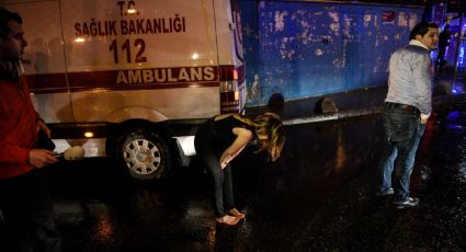 EI se atribuye atentado en Estambul; policía detiene a 8 sospechosos