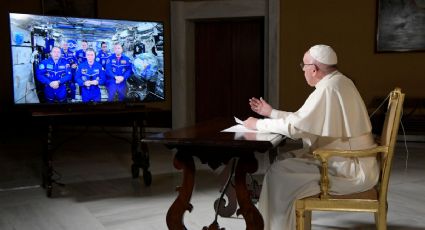 Papa Francisco dialoga con tripulantes de Estación Espacial Internacional