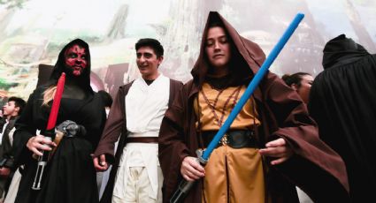 Universitarios se disfrazan de la saga 'Star Wars' y rompen record Guiness 
