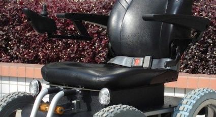 Estudiantes mexicanos diseñan silla de ruedas para cualquier tipo de superficie