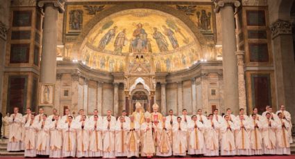 Ordenan sacerdotes a 33 legionarios de Cristo en Basílica de San Pablo Extramuros