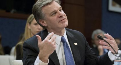 Director del FBI asegura que 'no hay una institución mejor' en respuesta a Trump