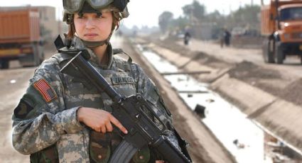 Pide Pentágono denunciar a jefes que publicaron fotos de soldados desnudas en EEUU