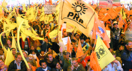 Urge al PRD definir si va con un interno o externo en 2018: Omar Ortega