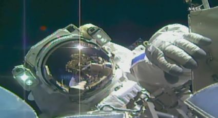 Astronautas culminan con éxito una caminata espacial
