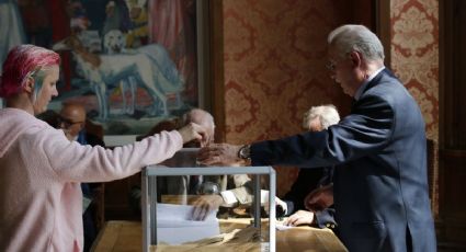 Francia vota en primera vuelta de las elecciones presidenciales 