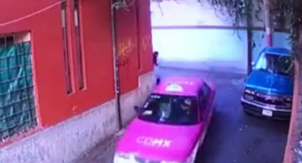 Identifican a sujeto que bajó de un taxi para asaltar a una chica en Tlalpan