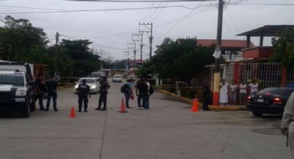Hallan cuerpo de un hombre en el interior de un auto en Oaxaca