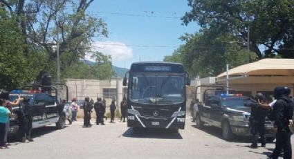 Trasladan a 50 reos del penal de Ciudad Victoria a la CDMX