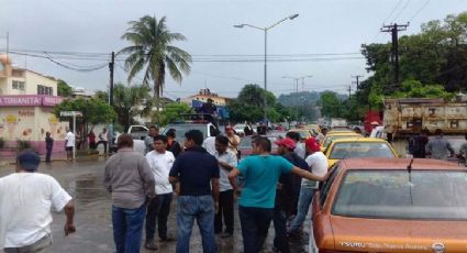 Evacuan escuelas en Salina Cruz, Oaxaca, ante protesta de la CTM