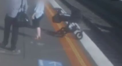 Bebé en carriola cae a vías de tren en Australia 