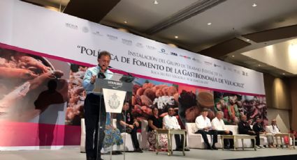 Propondrá Yunes creación de impuesto especial a hospedaje en Veracruz