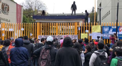 Toman Prepa 8 en protesta por caso de Marco Antonio Sánchez (VIDEO)