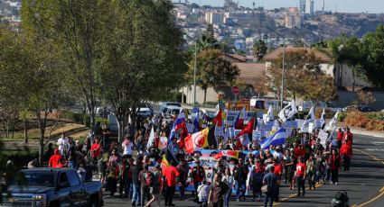 Cierran paso a peatones y vehículos en garita de San Ysidro