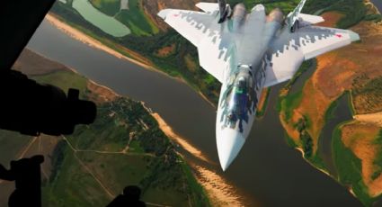 El impresionante video de dos aviones de combate que sobrevuelan Rusia 