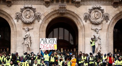 Macron cede ante presión de los "chalecos amarillos" (VIDEO)
