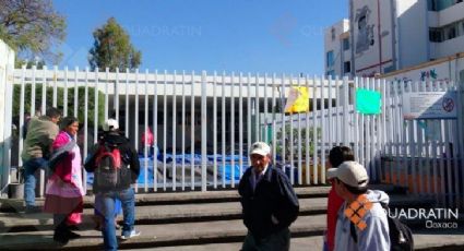 Renuncia secretario de Salud de Oaxaca; sindicalistas continúa con paro