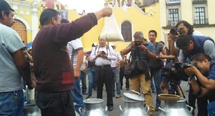 Productores de leche exigen al gobierno federal les compre el litro a 8 pesos 
