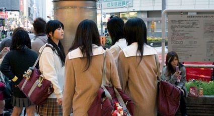 Escuela en Japón elige uniforme diseñado por Armani (VIDEO) 