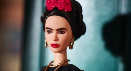 Por el Día de la Mujer, lanzan la Barbie de Frida Kahlo (VIDEO) 