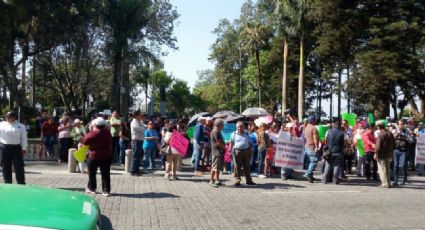 Vendedores ambulantes inician plantón en Palacio Municipal de Xalapa