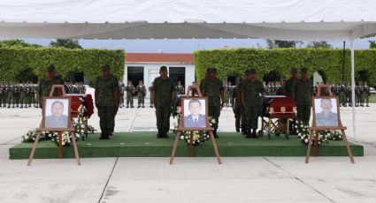 Sedena rinde homenaje a militares caídos en Coyuca de Catalán, Guerrero