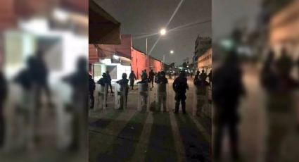 Locatarios oponen resistencia a Operativo de PGR y granaderos de SSP (VIDEO)