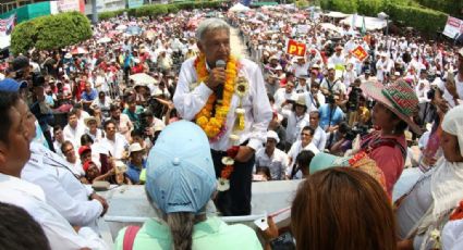 'Hay un despertar ciudadano', celebra AMLO por nuevas encuestas electorales