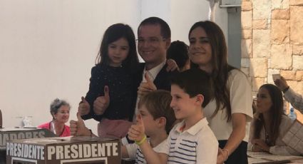 Ricardo Anaya emite voto en Querétaro 