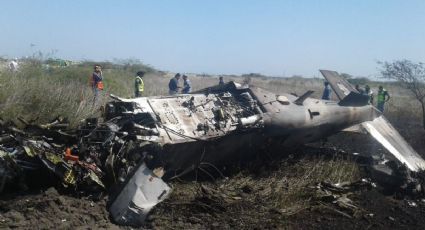 Se desploma avión de la FAM en Oaxaca (FOTOS)