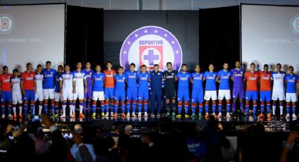 Cruz Azul presenta su nuevo uniforme para el Apertura 2018