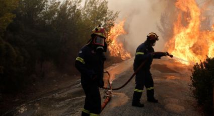 Asciende a 74 el número de muertos por incendios en Grecia (VIDEO)