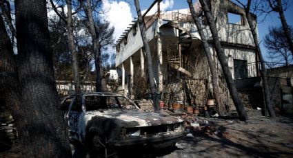 Ascienden a 86 las víctimas mortales por incendios en Grecia (VIDEO)