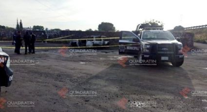 Hallan 3 cuerpos dentro de camioneta calcinada en Guanajuato