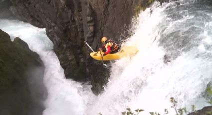 Impactante caída en kayak a más de 30 metros de altura (VIDEO)