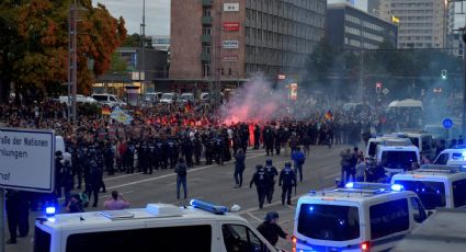 Acoso xenófobo 'no tiene cabida' en Estado de derecho: Merkel (VIDEO)