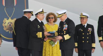 Recibe Semar condecoración 'Honor al Mérito Naval Comandante Pedro Campbell'
