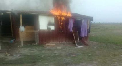 Incendian sus casas tras desalojo de predio en Texcoco, Edomex (FOTOS) 