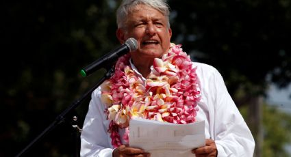 Nuevo gobierno atenderá a damnificados de desastres naturales y 'del régimen de opresión e injusticia': AMLO