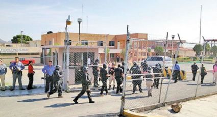 Se fugan dos reos del penal de Torreón