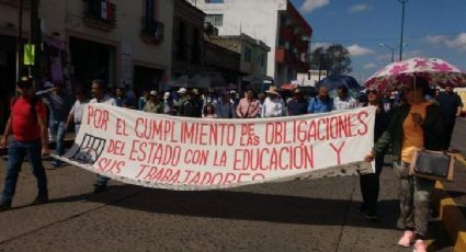 CNTE se moviliza en Morelia al grito de ¡Ayotzinapa vive! 