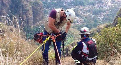 Inician labores de rescate de turista alemán que cayó a cañada en Tepoztlán