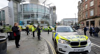 Ataque con cuchillo deja a cinco personas heridas en Manchester (VIDEO)