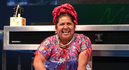 Revista reconoce en su portada a cocinera tradicional oaxaqueña, Abigail Mendoza