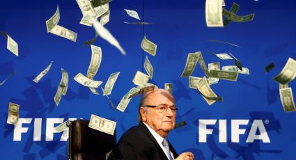 FIFA demanda a Blatter y Platini para recuperar 2 mdd