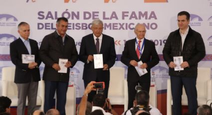 López Obrador inaugura Salón de la Fama del Béisbol Mexicano en NL
