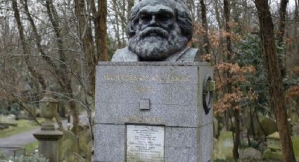 Vandalizan tumba de Karl Marx en Londres