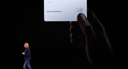 Apple presenta su propia tarjeta de crédito en alianza con Goldman Sachs
