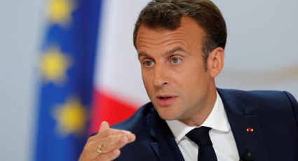 Macron baja impuestos y sube pensiones para calmar a los "chalecos amarillos"